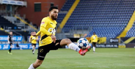 地运用挡拆 地运用挡拆